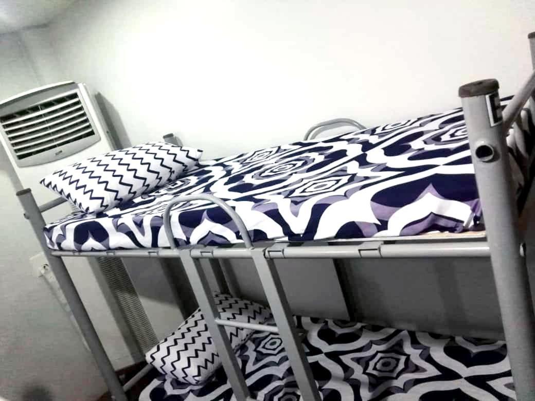 Mang Ben Dormitory Quezon City Esterno foto