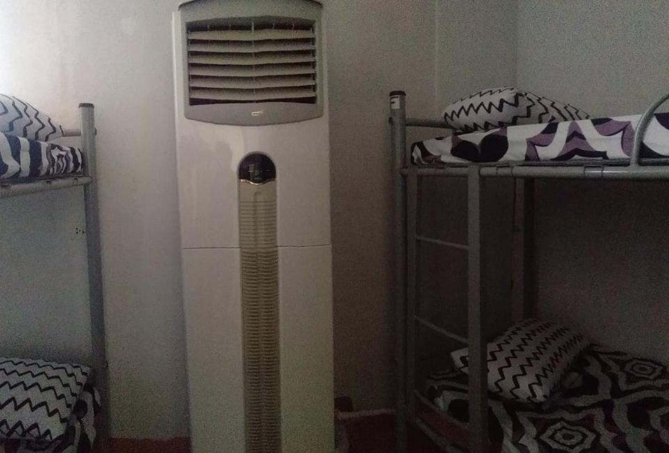 Mang Ben Dormitory Quezon City Esterno foto